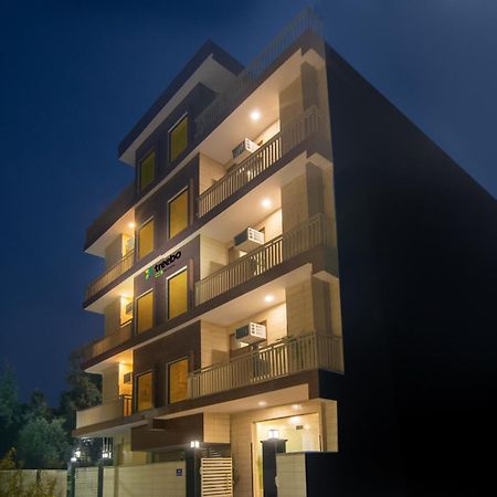 Treebo Elite Corporate, Sector 62 Hotel Noida Eksteriør billede