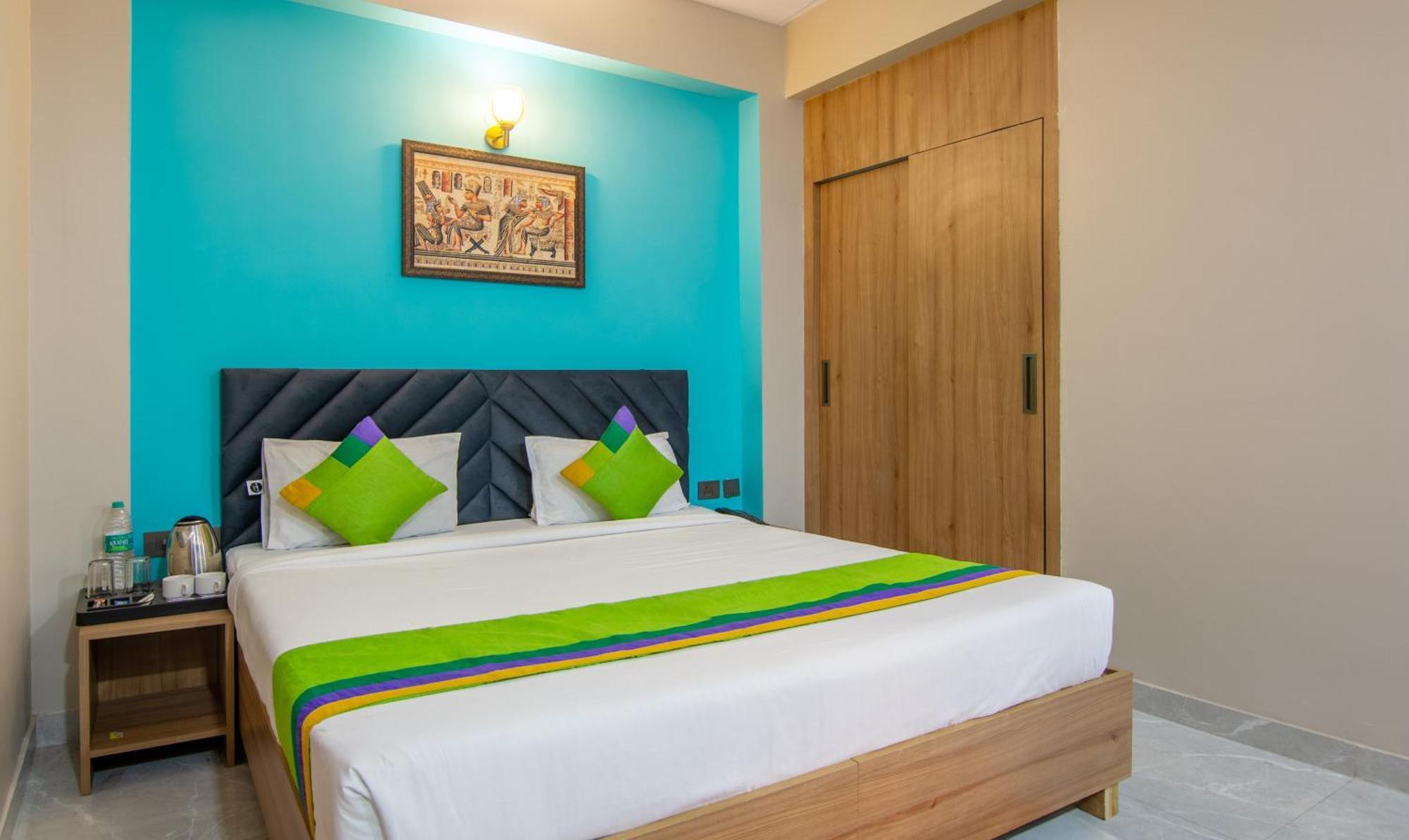 Treebo Elite Corporate, Sector 62 Hotel Noida Eksteriør billede